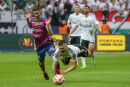 FINALOWY MECZ FORTUNA PUCHAR POLSKI SEZON 2022/23 --- FINAL OF POLISH CUP FOOTBALL MATCH IN WARSAW: LEGIA WARSZAWA - RAKOW CZESTOCHOWA ZORAN ARSENIC  FAUL  MACIEJ ROSOLEK