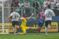 FINALOWY MECZ FORTUNA PUCHAR POLSKI SEZON 2022/23 --- FINAL OF POLISH CUP FOOTBALL MATCH IN WARSAW: LEGIA WARSZAWA - RAKOW CZESTOCHOWA KACPER TOBIASZ  VLADISLAVS GUTKOVSKIS