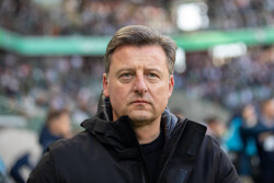 Legia - Puszcza Kosta Runjaić