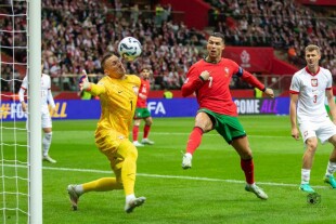 Łukasz Skorupski  Cristiano Ronaldo