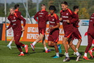 Maximillian Oyedele Jan Bednarek Reprezentacja Polski trenuje na Legii przed meczem z Portugalią