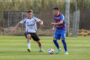 Viktor Karolak Damian Kądzior Legia Warszawa - Piast Gliwice 0:0