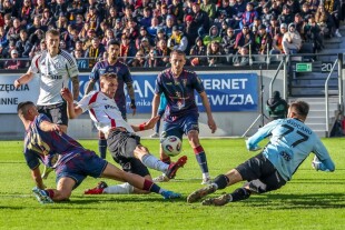 Rafał Adamski Pogoń Legia
