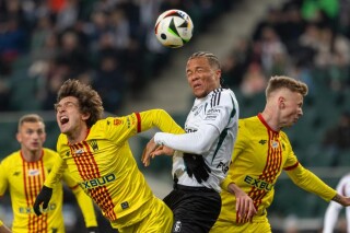GKS Katowice negocjuje ze stoperem Korony Kielce