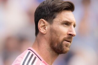 Laporta otwiera drzwi Messiemu