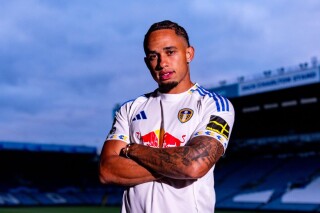 Szok na Old Trafford. Manchester United przegrywa z Leeds po golach Okafora