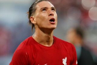Nunez blisko powrotu do Premier League. Newcastle i Chelsea w grze o Urugwajczyka