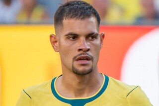Arsenal wykłada niemal 90 mln euro za Bruno Guimaraesa z Newcastle