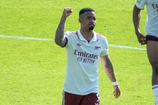 Gabriel Jesus o krok od debiutu w Barcelonie