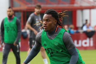 Renato Sanches wystawiony na sprzedaż