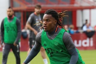 Renato Sanches wystawiony na sprzedaż