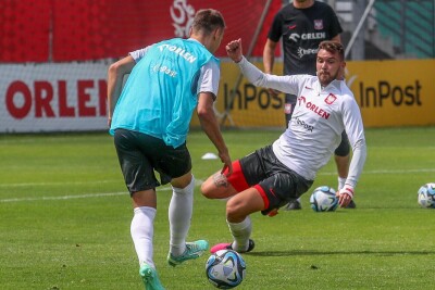 TRENING REPREZENTACJI POLSKI --- POLISH FOOTBALL NATIONAL TEAM TRAINING SESSION IN WARSAW PRZEMYSLAW WISNIEWSKI