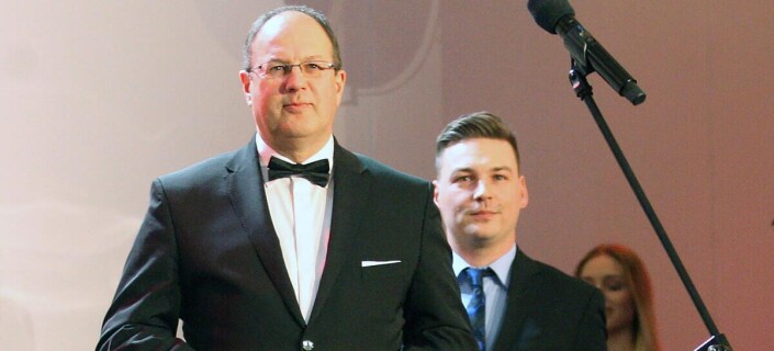 GALA TYGODNIKA PILKA NOZNA MARIAN KMITA  MATEUSZ MALEK