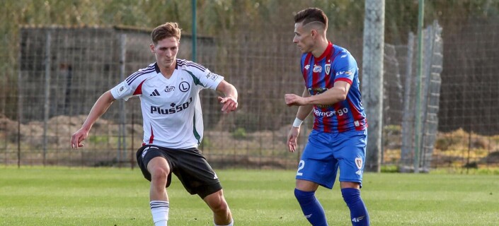 Viktor Karolak Damian Kądzior Legia Warszawa - Piast Gliwice 0:0