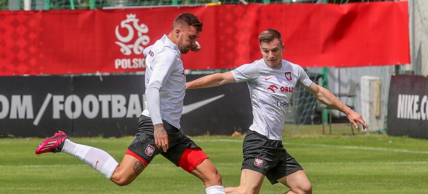 TRENING REPREZENTACJI POLSKI --- POLISH FOOTBALL NATIONAL TEAM TRAINING SESSION IN WARSAW PRZEMYSLAW WISNIEWSKI  MATEUSZ LEGOWSKI