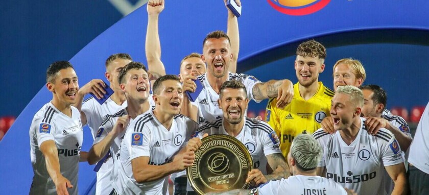 Bartosz Slisz Marc Gual Tomas Pekhart radość Legia Superpuchar Polski