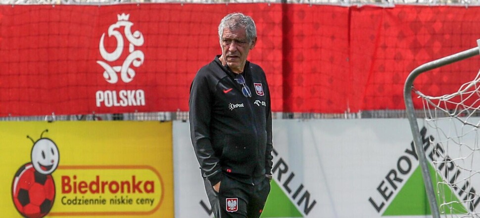 TRENING REPREZENTACJI POLSKI --- POLISH FOOTBALL NATIONAL TEAM TRAINING SESSION IN WARSAW FERNANDO SANTOS