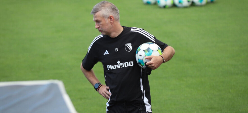 Edward Iordanescu Trening przed meczem z Baník Ostrawa