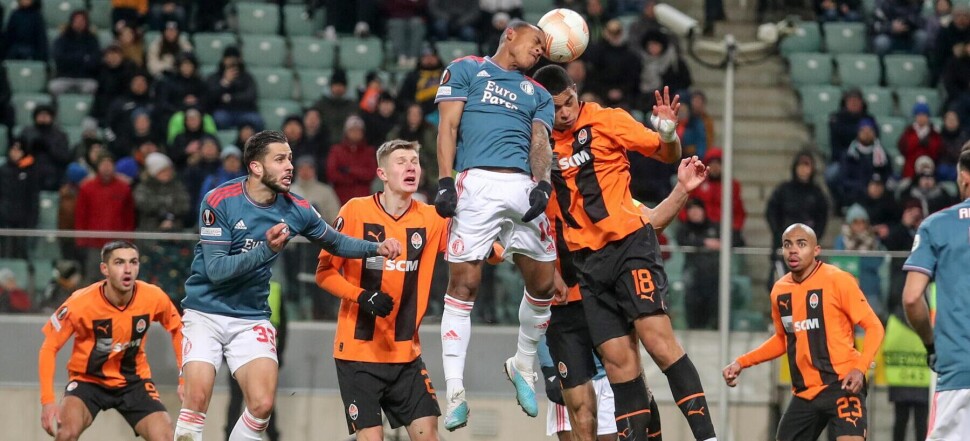 PIERWSZY MECZ 1/8 FINALU LIGA EUROPY SEZON 2022/23: SZACHTAR DONIECK - FEYENOORD ROTTERDAM 1:1 --- FIRST LEG UEFA EUROPA LEAGUE 1/8 FINAL MATCH IN WARSAW: SHAKHTAR DONETSK - FEYENOORD ROTTERDAM 1:1 IGOR PAIXAO  KEVIN KELSY
