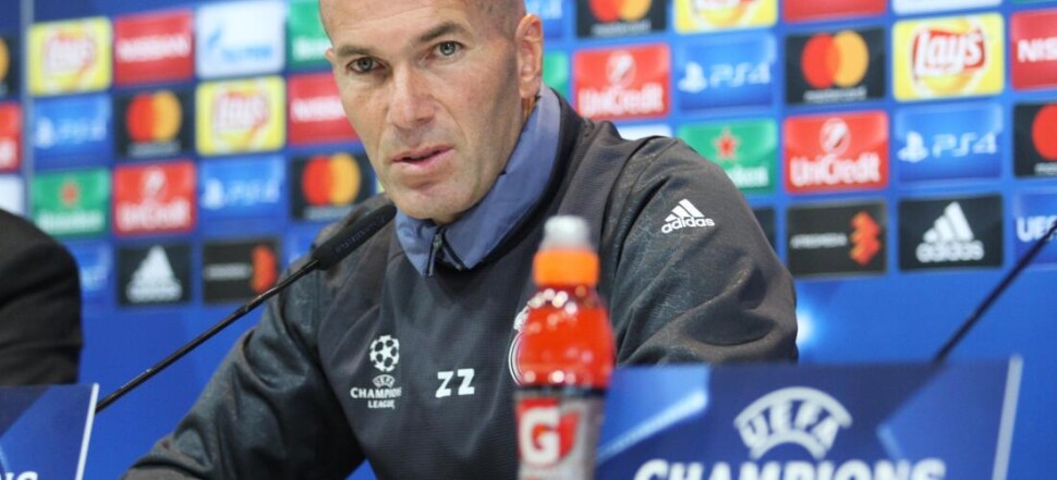 KONFERNCJA PRASOWA REAL MADRYT REAL MADRID PRESS CONFERENCE ZINEDINE ZIDANE