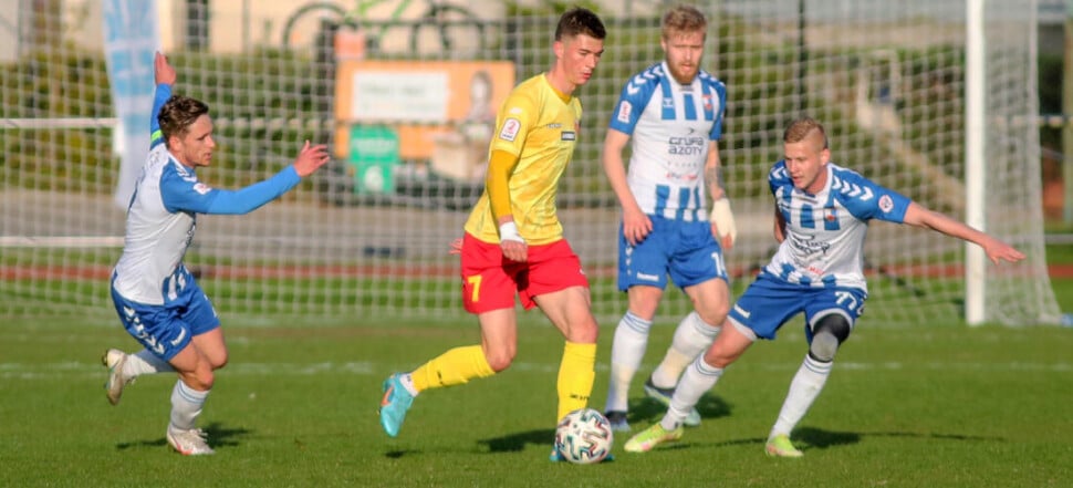 EWINNER II LIGA  ZNICZ PRUSZKOW - WISLA PULAWY KRYSTIAN PUTON  KRYSTIAN TABARA  KRYSTIAN BRACIK  MARCIN RYSZKA