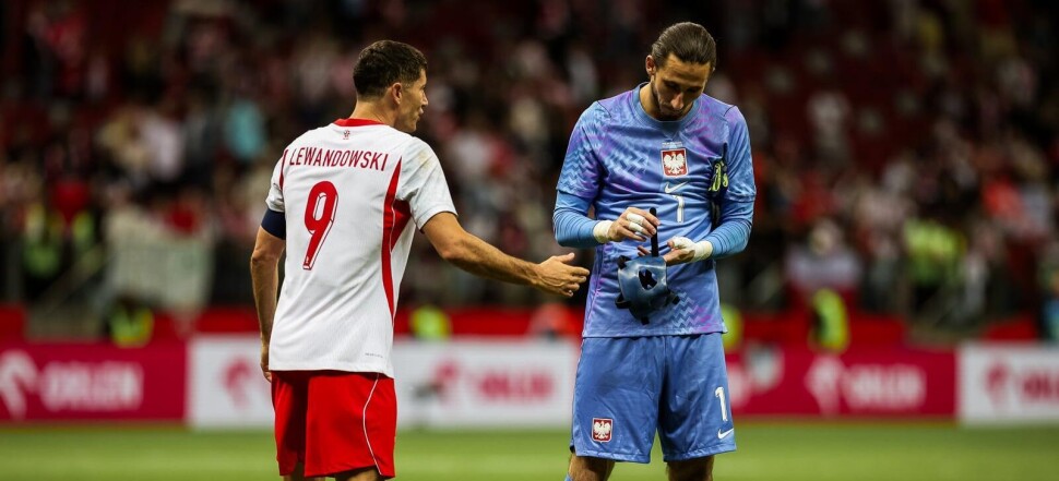 Robert Lewandowski Kamil Grabara
