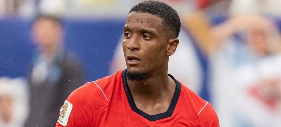 Ezri Konsa